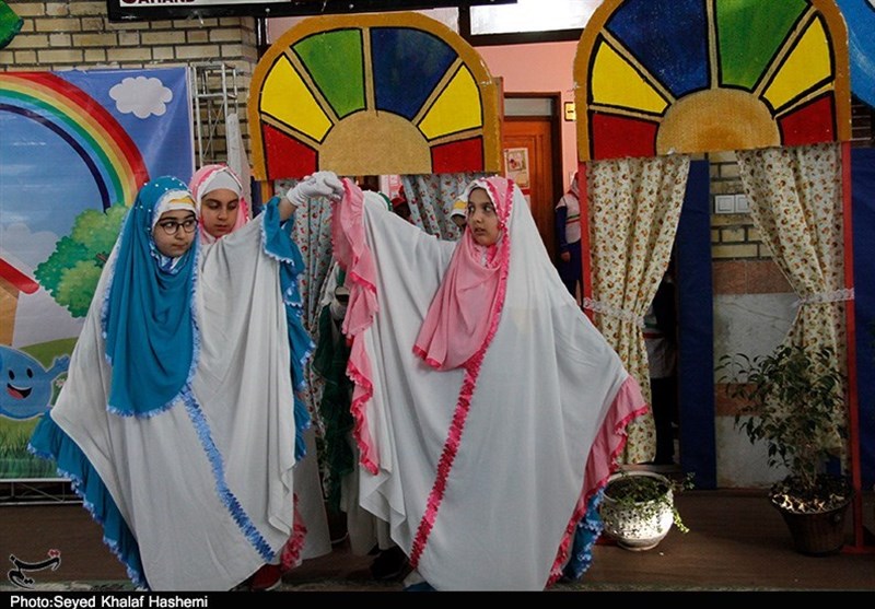 دهمین جشنواره نخستین واژه = آب و دومین مسابقه نقاشی آب = زندگی برگزار شد