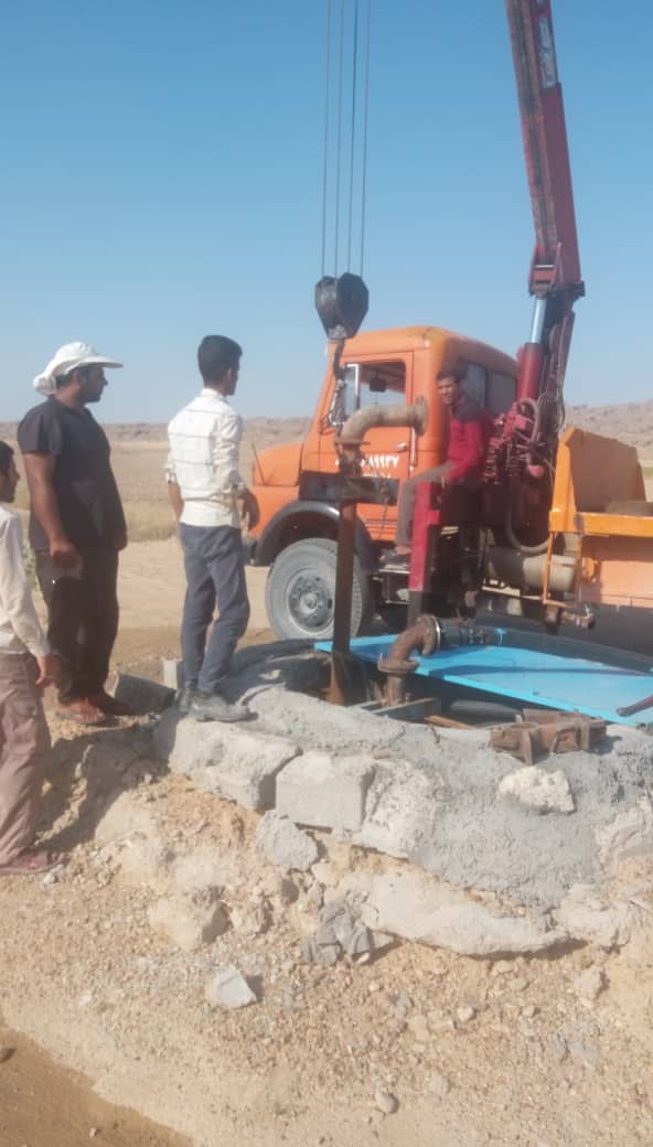 حفر یک حلقه چاه آب در کاکی با مشارکت شورا و شهرداری
