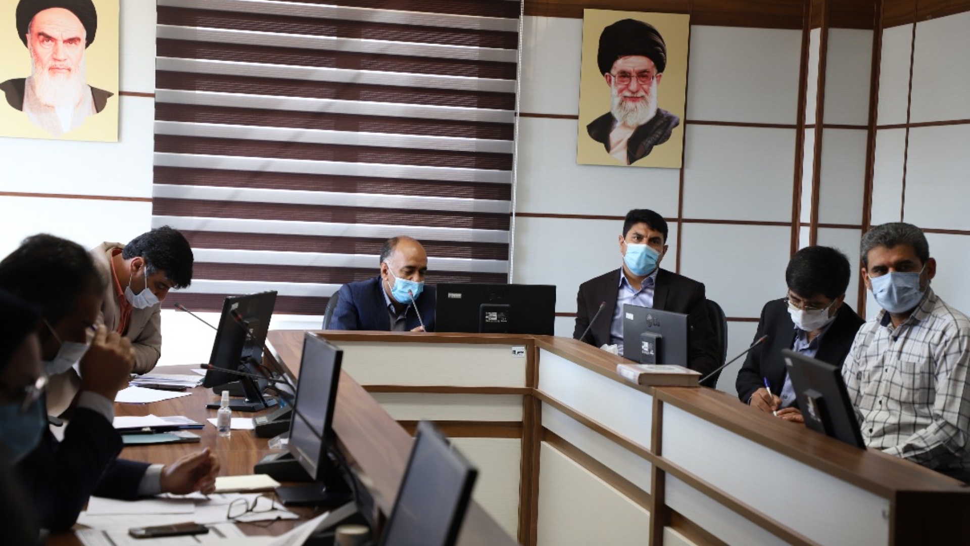 پروژه‌های تنش آبی استان بوشهر با حضور معاون شرکت مهندسی آب و فاضلاب کشور بررسی شد