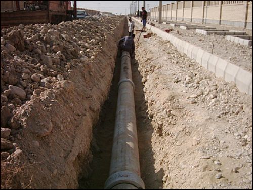 در 4 ماه امسال حدود 6 کیلومتر از شبکه آبرسانی کنگان نوسازی شده است